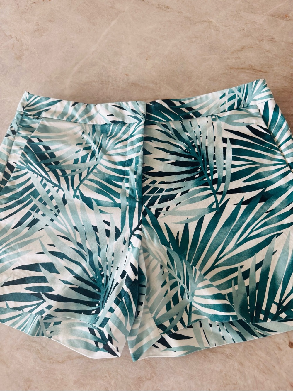 White House Black Market Palm Print Shorts Womens 10 Tropical Stretch